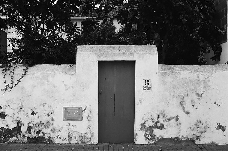 elicornejo Spain hidden door plants vacations
